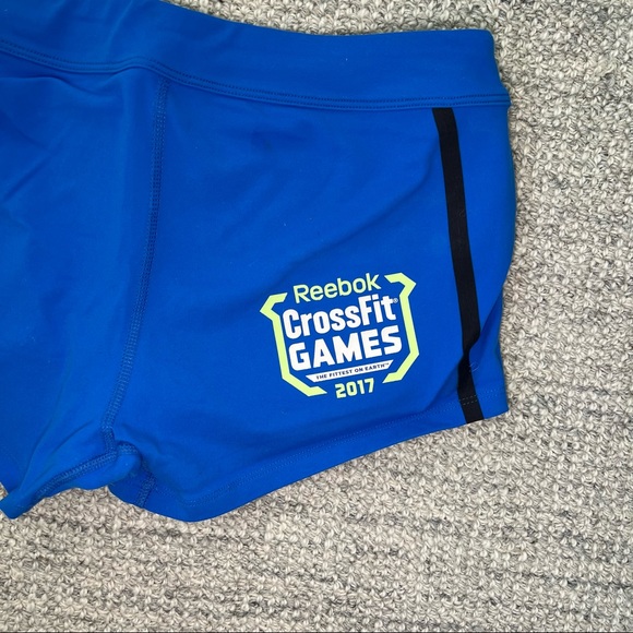 Reebok shorts - size medium - Picture 5 of 7